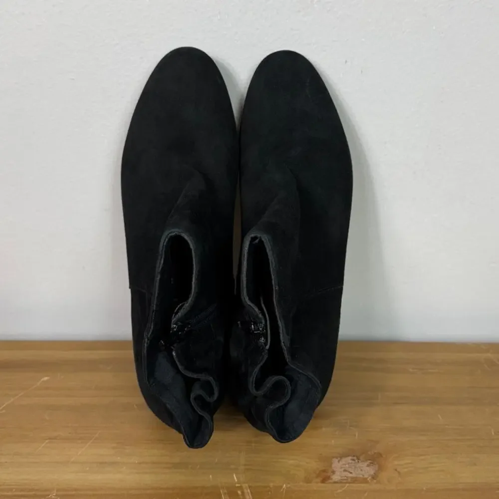 Munro Alfie Bootie in Black Suede Women's Size 10